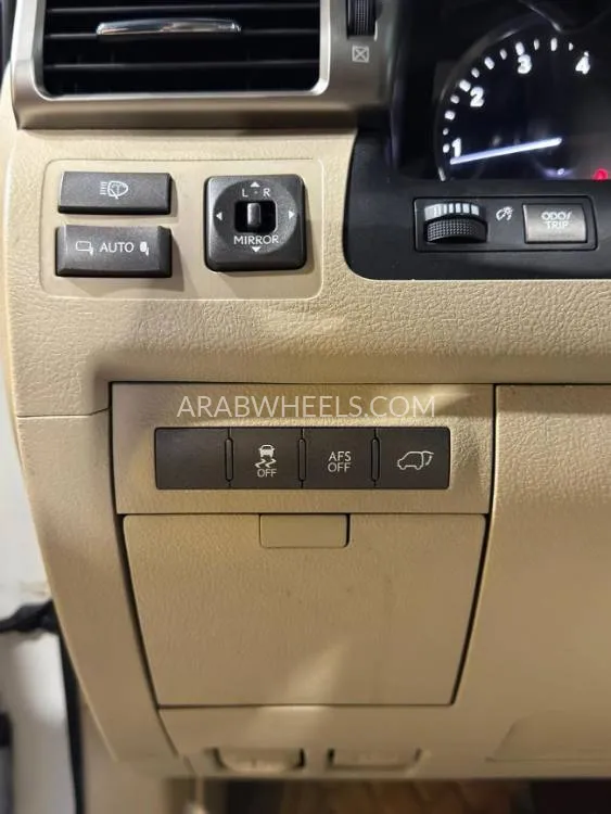 Lexus LX 2013 for Sale in Ajman Image-12