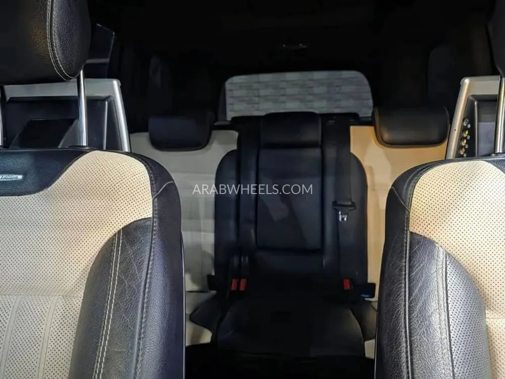 Mercedes Benz GL Class 2012 for Sale in Ajman Image-7
