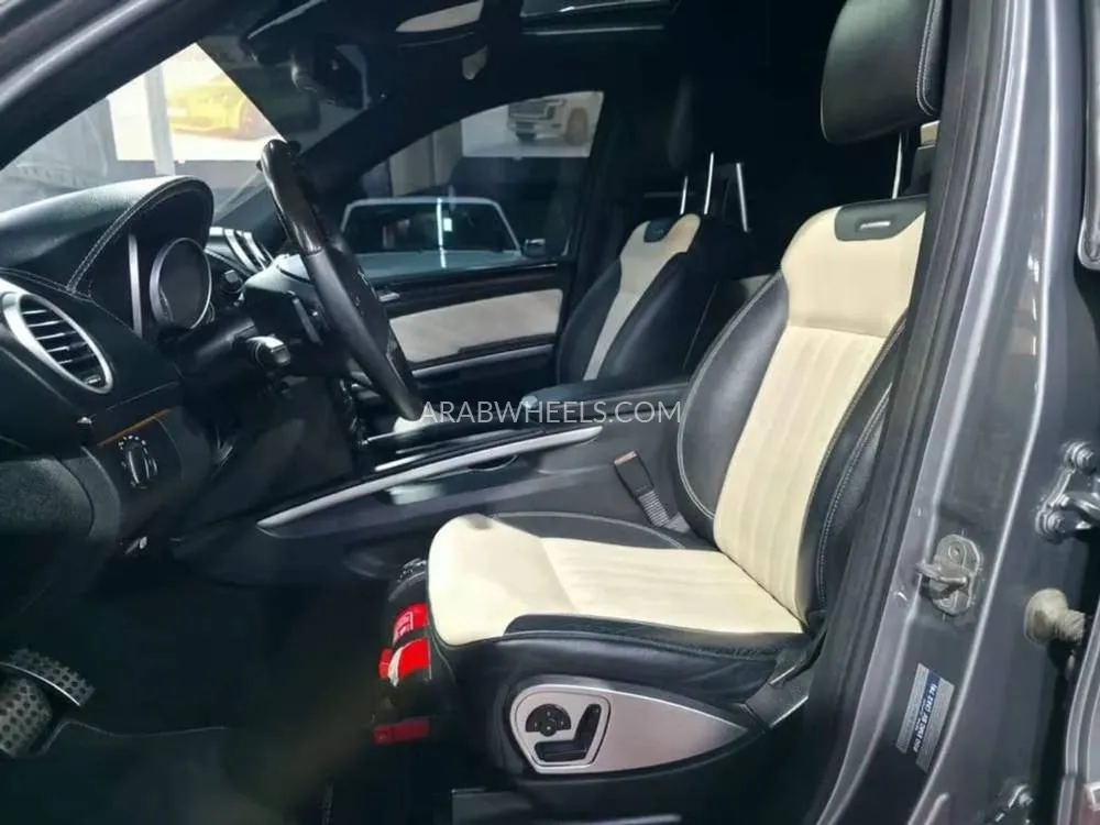 Mercedes Benz GL Class 2012 for Sale in Ajman Image-17