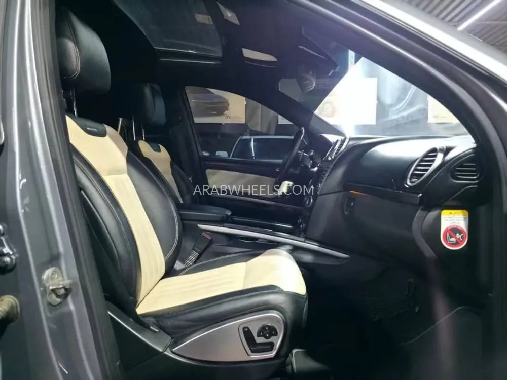 Mercedes Benz GL Class 2012 for Sale in Ajman Image-22