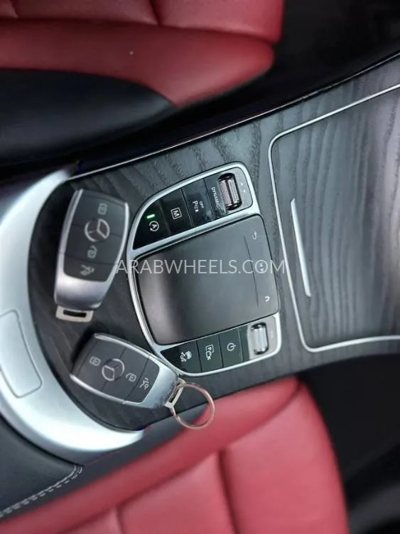 Mercedes Benz GLC Class 2021 for Sale in Ajman Image-12