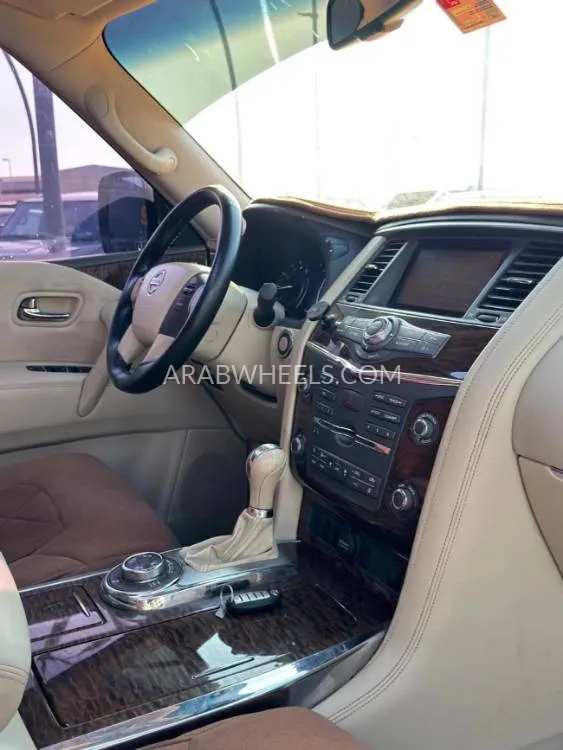 Nissan Patrol 2014 for Sale in Ajman Image-9