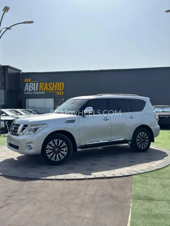 Nissan Patrol 2017 for Sale in Ajman Image-5