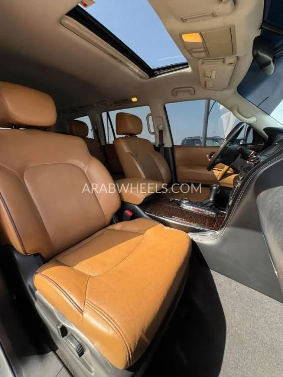 Nissan Patrol 2017 for Sale in Ajman Image-9