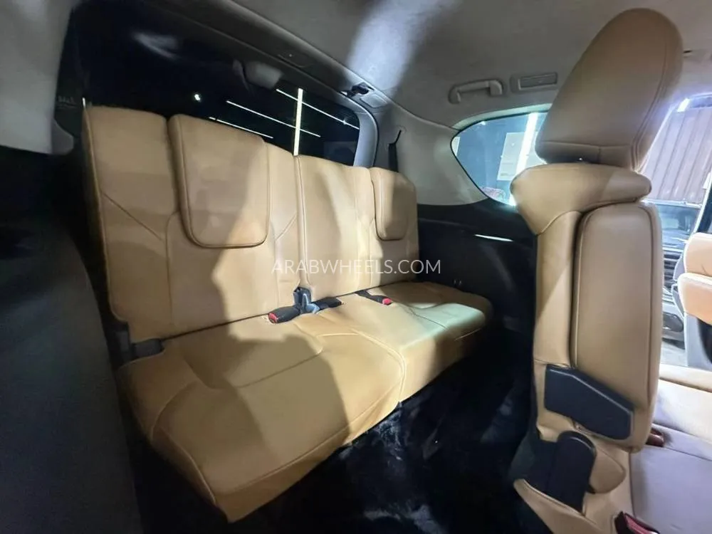 Nissan Patrol 2019 for Sale in Ajman Image-8