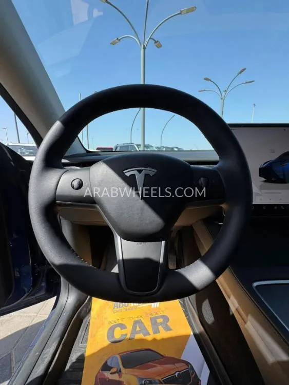 Tesla Model Y 2024 for Sale in Ajman Image-8