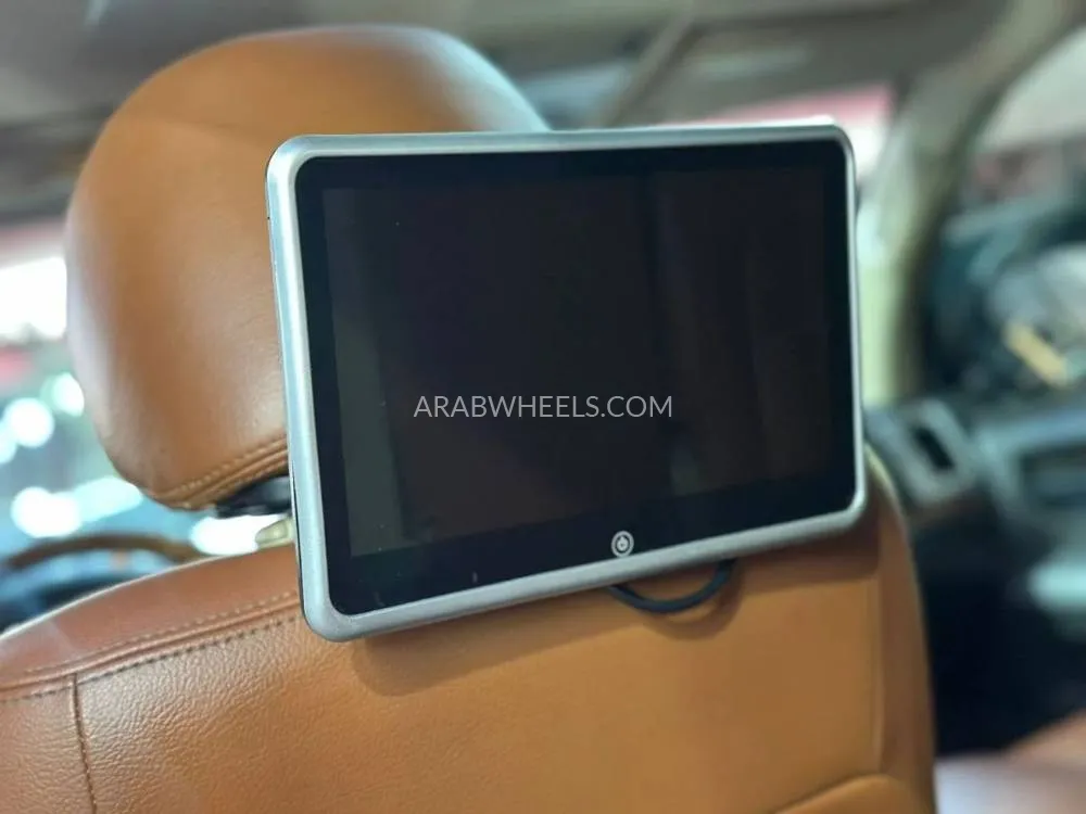 Toyota Land Cruiser 2010 for Sale in Ajman Image-3