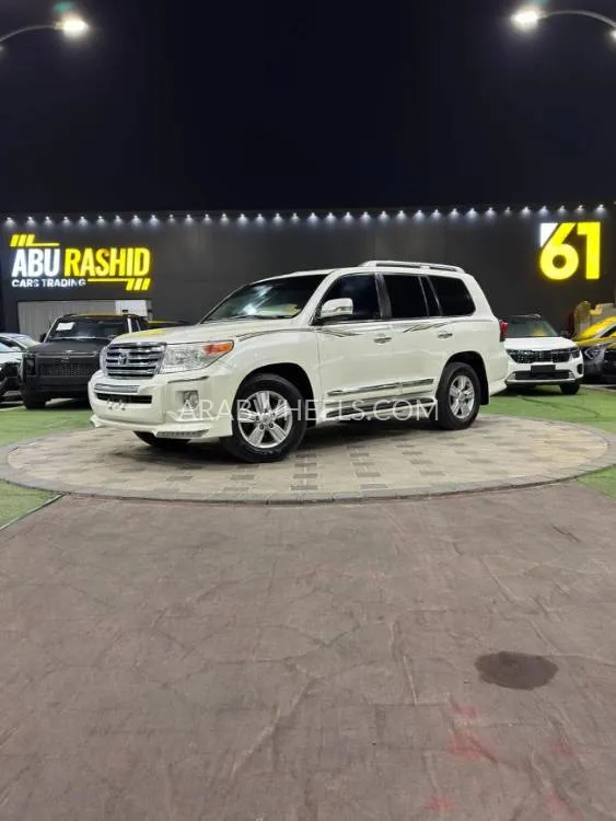 Toyota Land Cruiser 2014 for Sale in Ajman Image-2