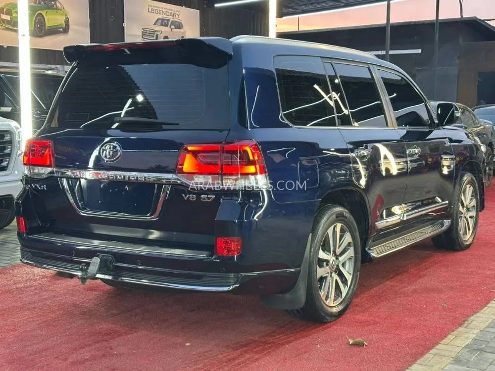 Toyota Land Cruiser 2019 for Sale in Ajman Image-22