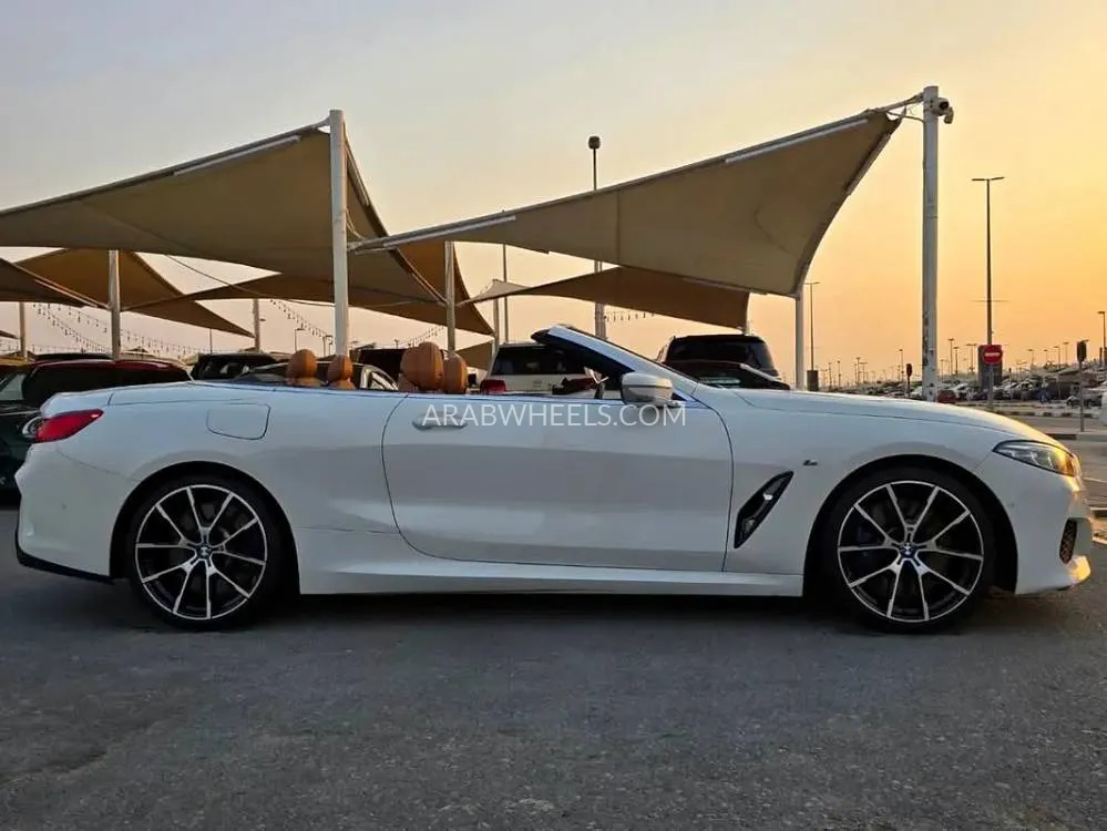 بي إم دبليو الفئة الثامنة 2019 for Sale in الشارقة Image-16