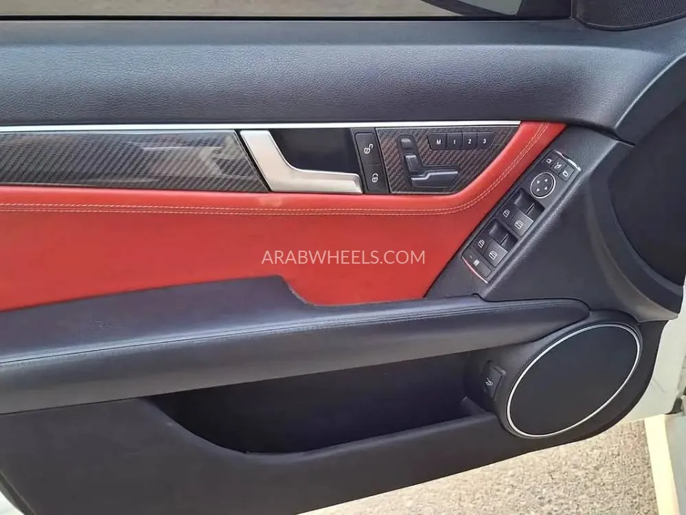 Mercedes Benz C Class 2012 for Sale in Sharjah Image-8