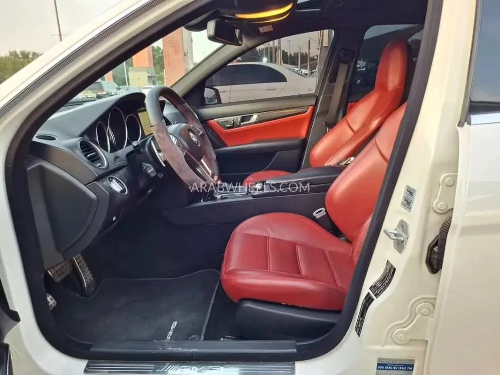Mercedes Benz C Class 2012 for Sale in Sharjah Image-10