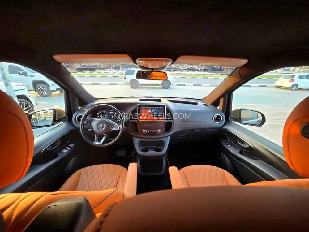 Mercedes Benz Vito 2018 for Sale in Sharjah Image-5