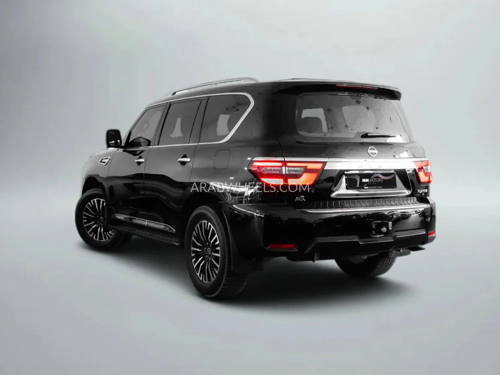 Nissan Patrol 2024 for Sale in Dubai Image-2