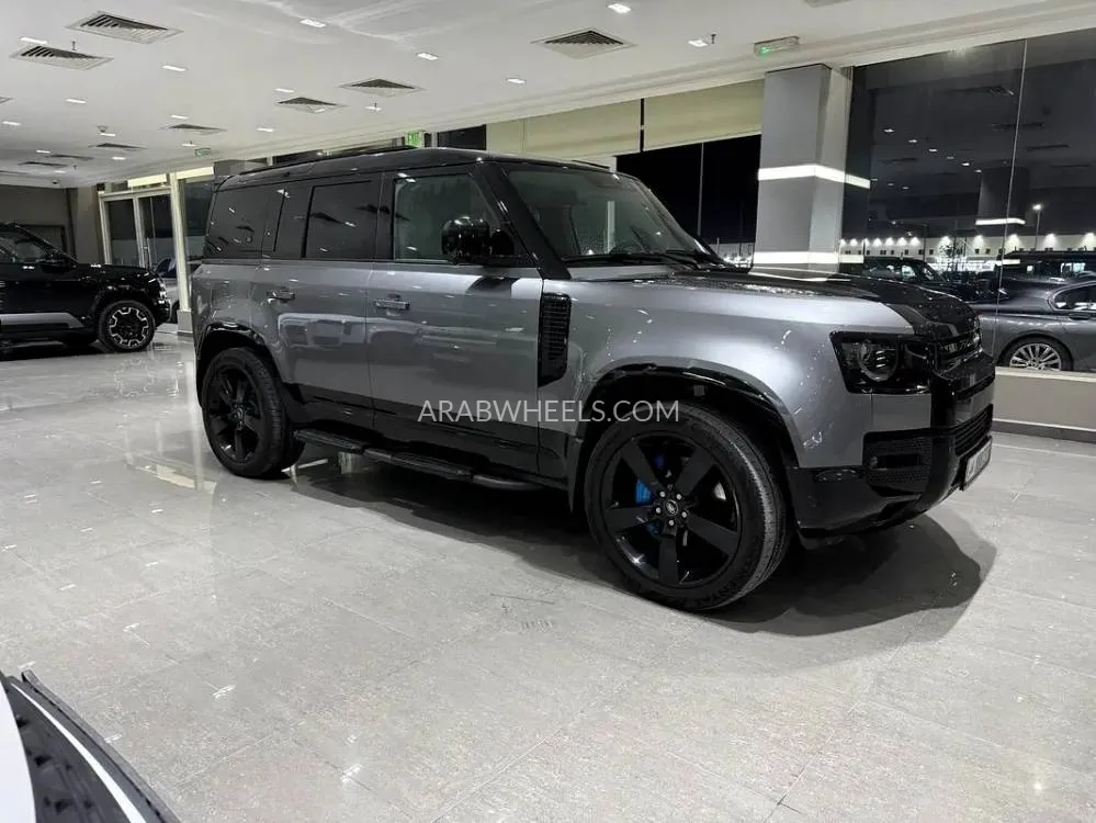 Land Rover Defender 2022 for Sale in Dubai Image-5