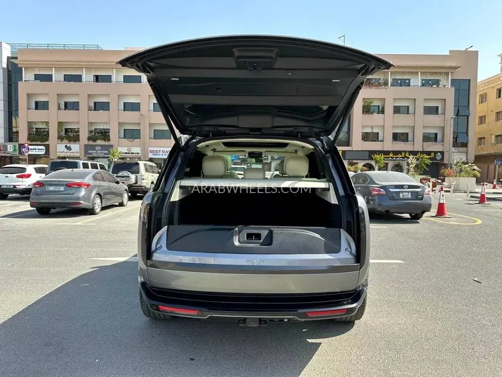 Land Rover Range Rover 2025 for Sale in Dubai Image-3
