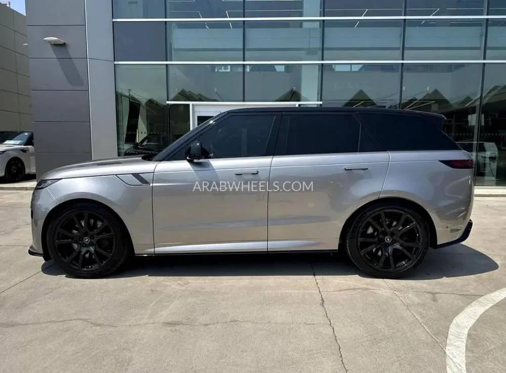 لاند روفر رينج روفر سبورت 2024 for Sale in دبي Image-5