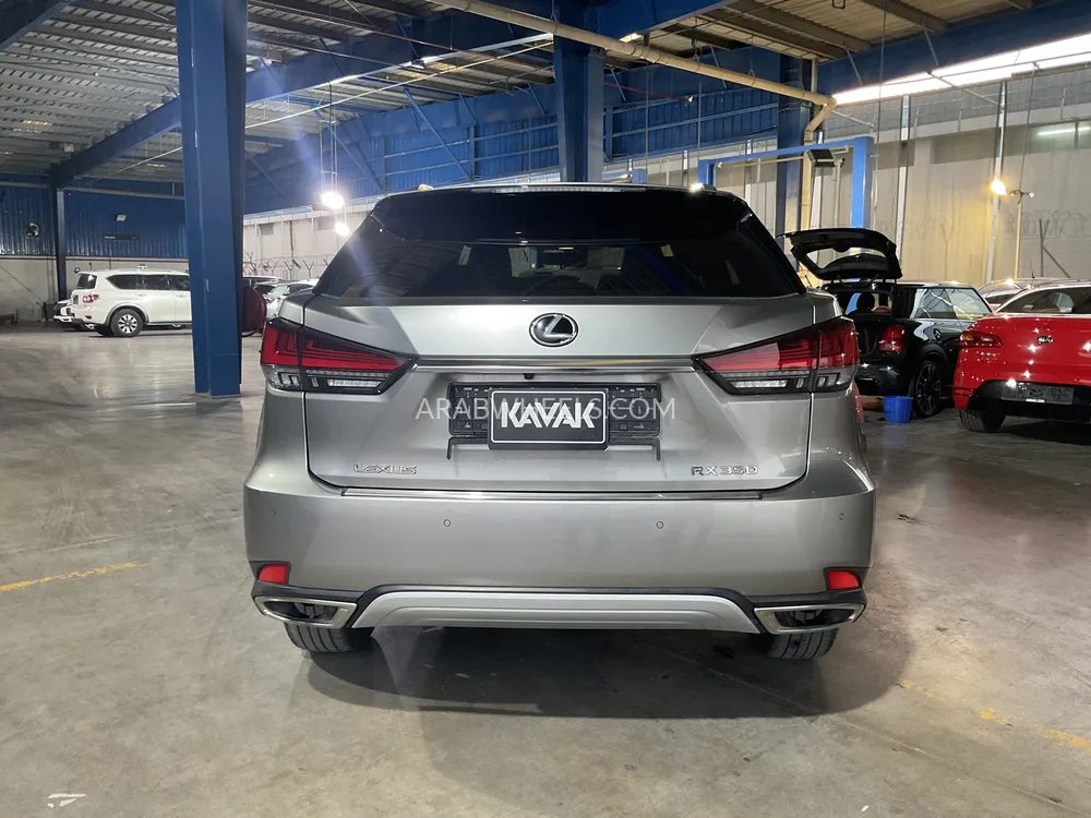 Lexus RX 2021 for Sale in Sharjah Image-5