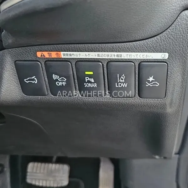 Mitsubishi Outlander 2019 for Sale in Dubai Image-13
