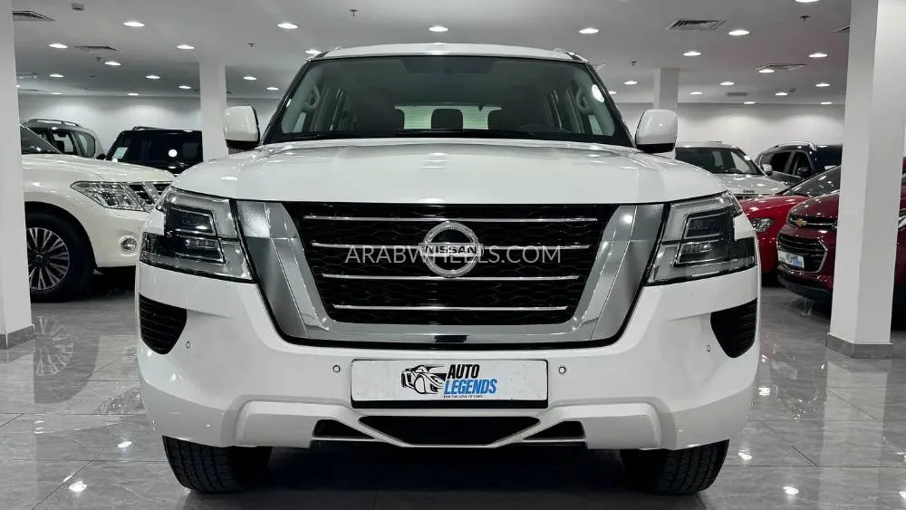 Nissan Patrol 2021 for Sale in Dubai Image-4