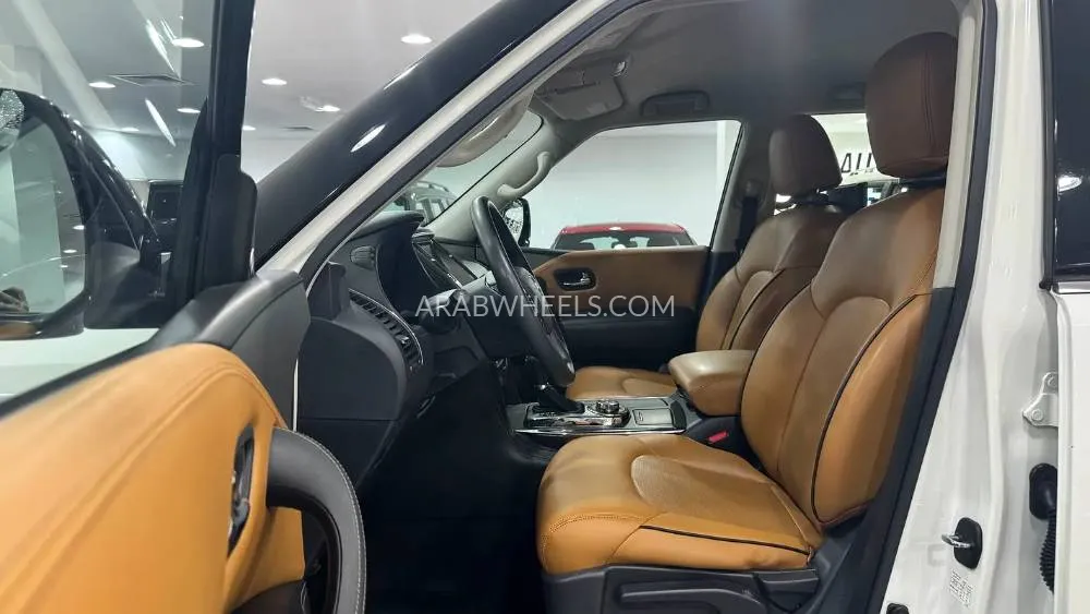 Nissan Patrol 2021 for Sale in Dubai Image-8