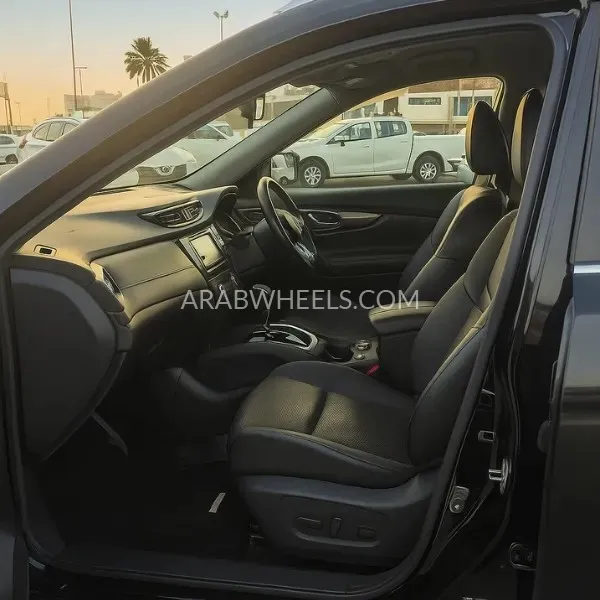 Nissan X-Trail 2018 for Sale in Dubai Image-13