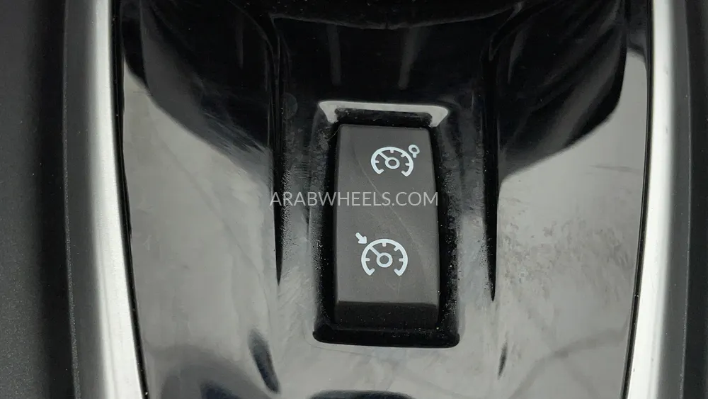 رينو كوليوس 2024 for Sale in دبي Image-19