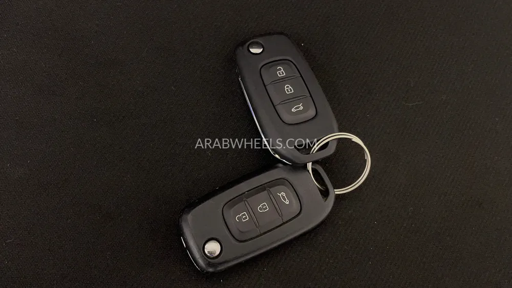 رينو كوليوس 2024 for Sale in دبي Image-26