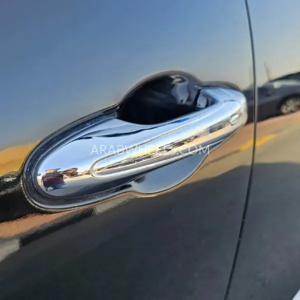 Toyota Hilux 2018 for Sale in Dubai Image-12