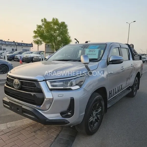 Toyota Hilux 2020 for Sale in Dubai Image-2