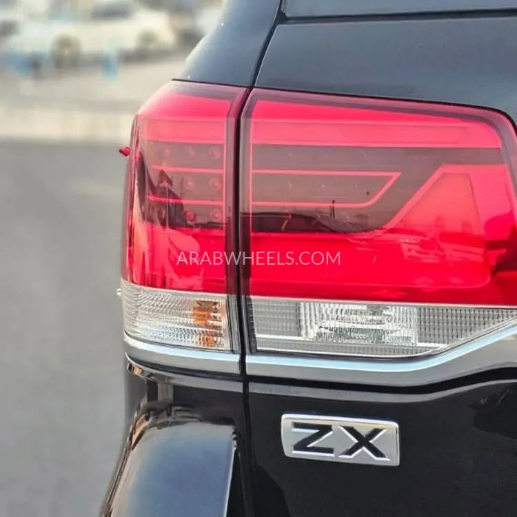 Toyota Land Cruiser 2017 for Sale in Dubai Image-16