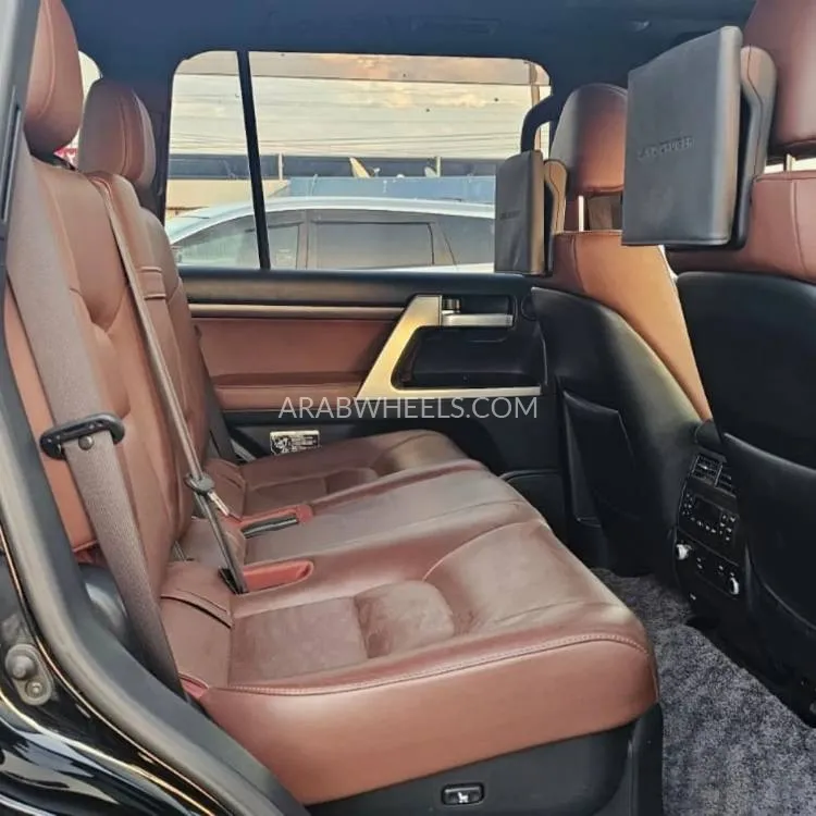 Toyota Land Cruiser 2017 for Sale in Dubai Image-33