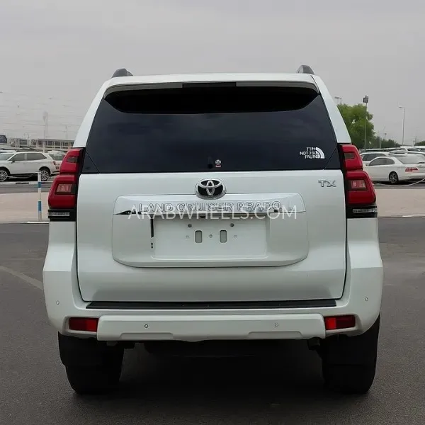 Toyota Land Cruiser Prado 2019 for Sale in Dubai Image-6
