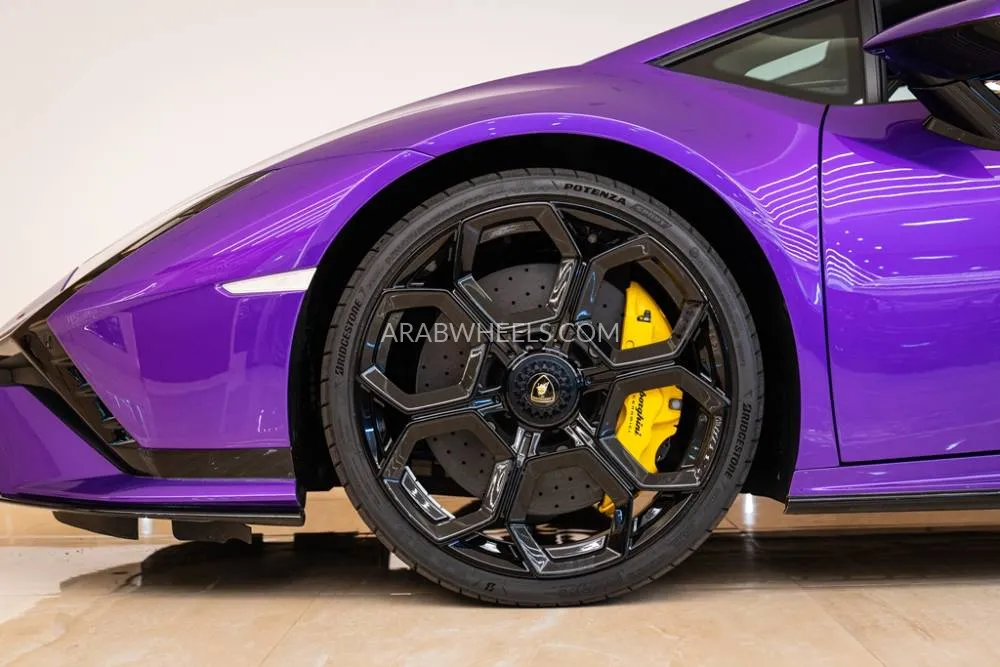 لامبورغيني هوراكان 2023 for Sale in دبي Image-7