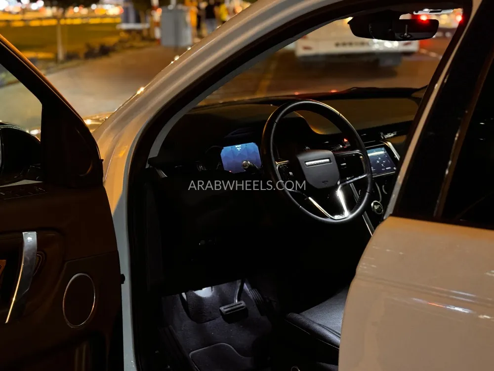 Land Rover Discovery Sport 2021 for Sale in Dubai Image-16