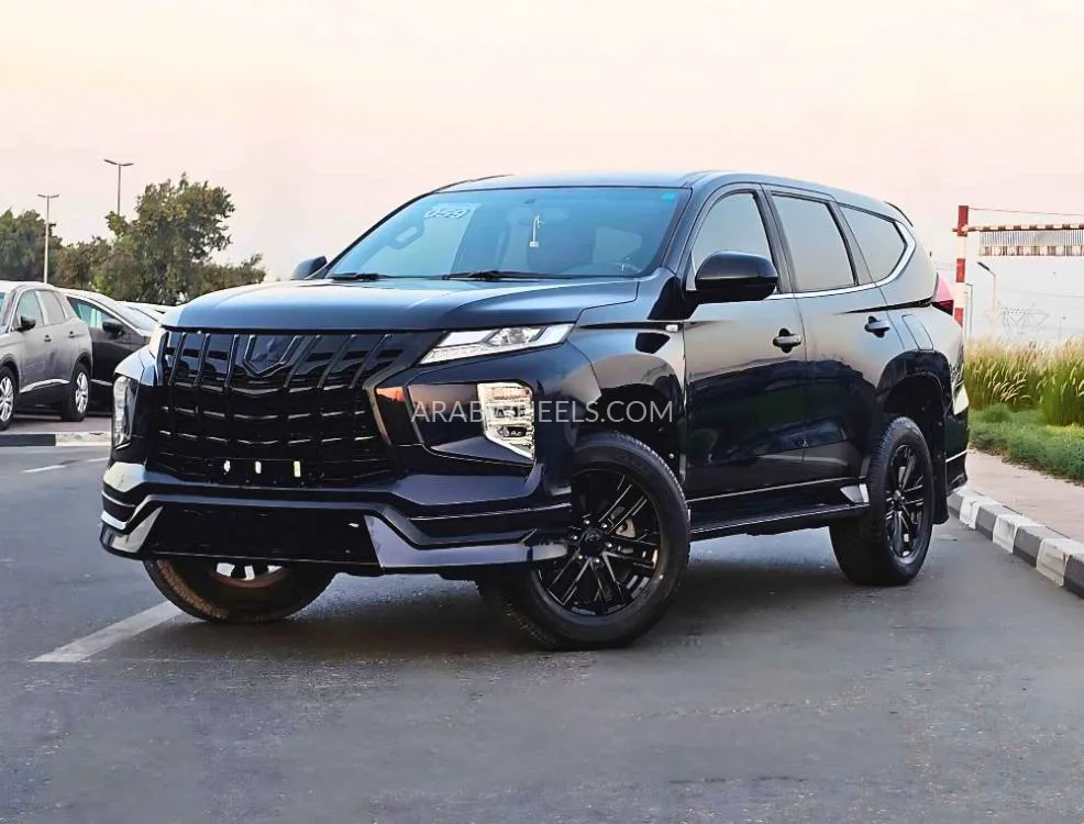 ميتسوبيشي مونتيرو 2020 for Sale in دبي Image-2