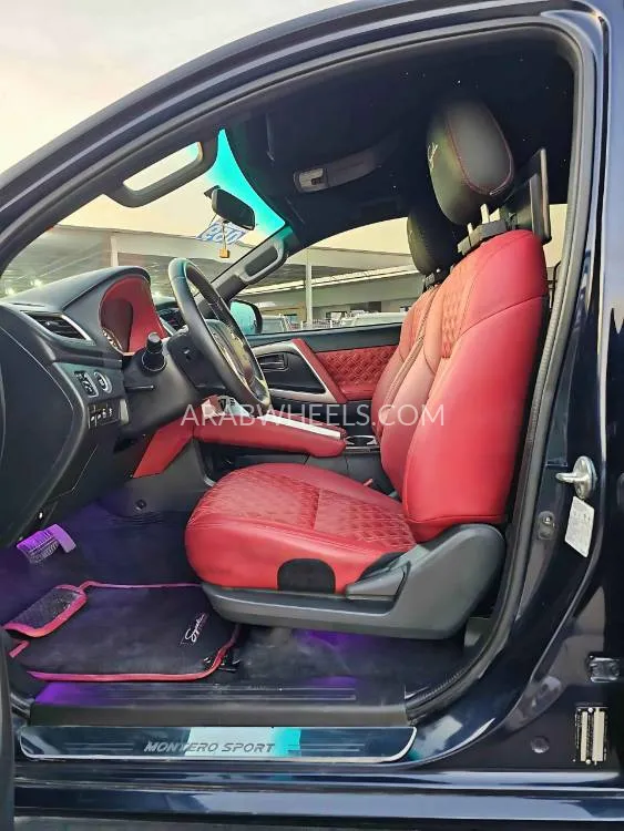 ميتسوبيشي مونتيرو 2020 for Sale in دبي Image-8