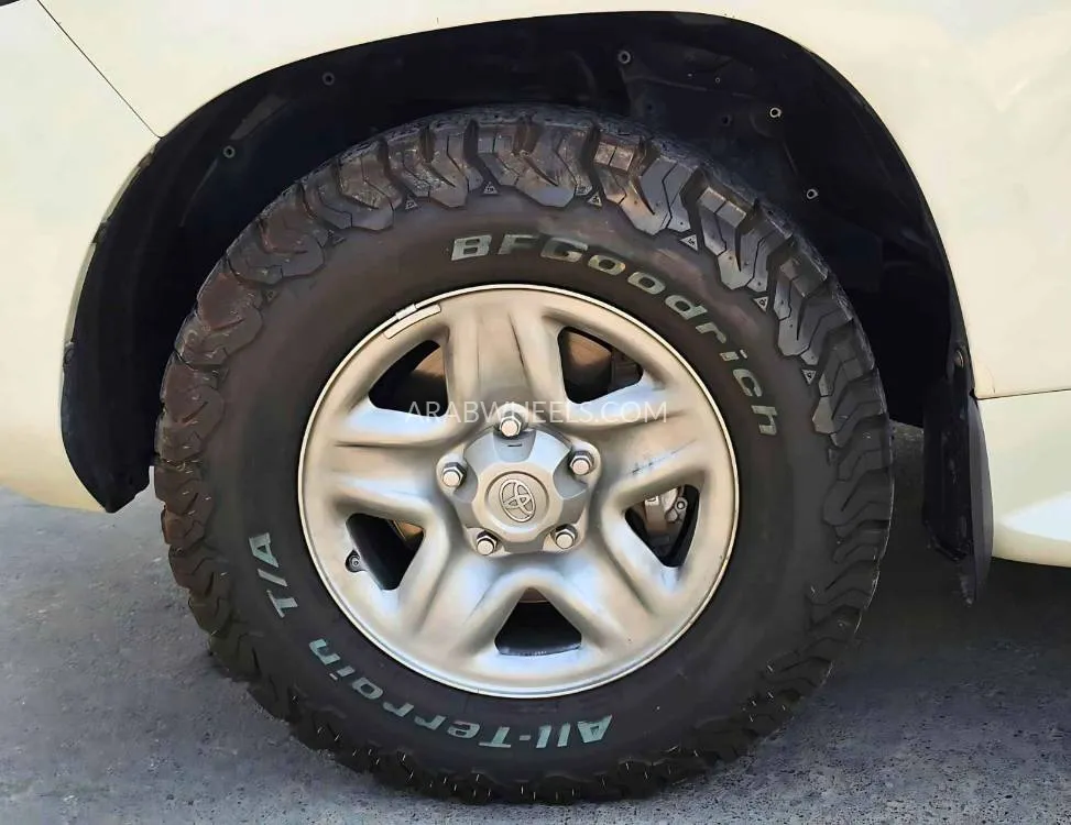 تويوتا لاند كروزر 2019 for Sale in دبي Image-12