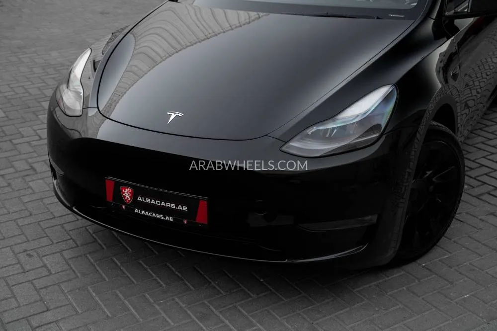 Tesla Model Y 2023 for Sale in Dubai Image-2