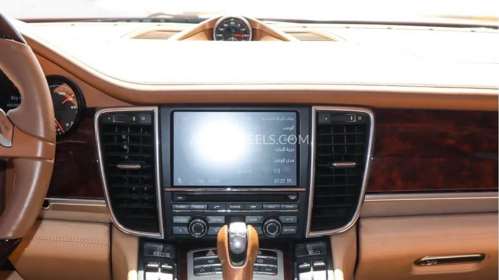 بورشه باناميرا 2013 for Sale in الشارقة Image-12