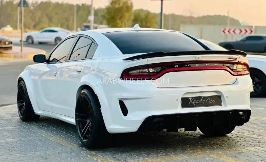 دودج تشارجر 2018 for Sale in الشارقة Image-7