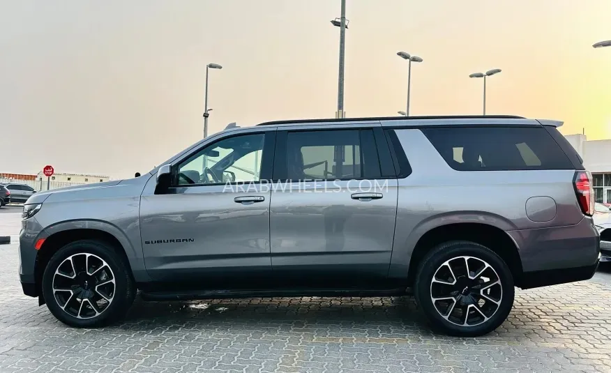 Chevrolet Suburban 2021 for Sale in Sharjah Image-8