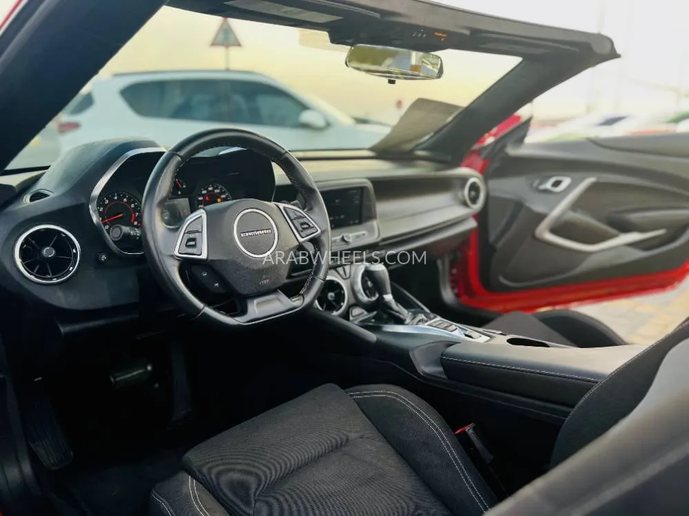 Chevrolet Camaro 2022 for Sale in Sharjah Image-9