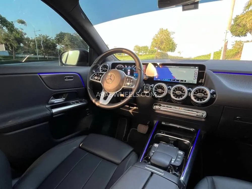 مرسيدس بنز GLA 2022 for Sale in عجمان Image-9