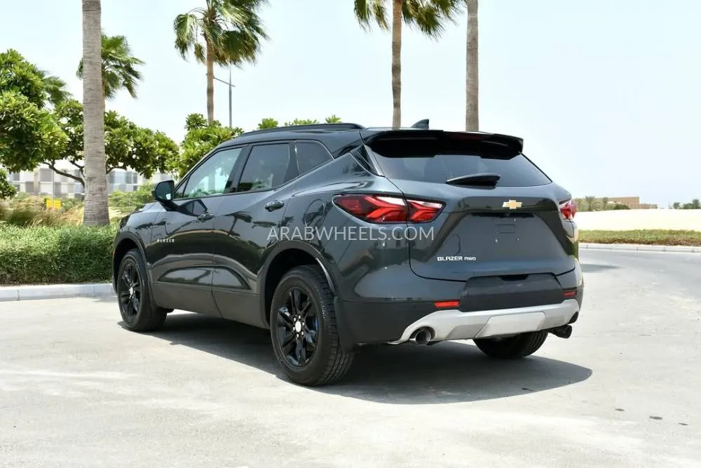 Chevrolet Blazer 2020 for Sale in Ajman Image-7