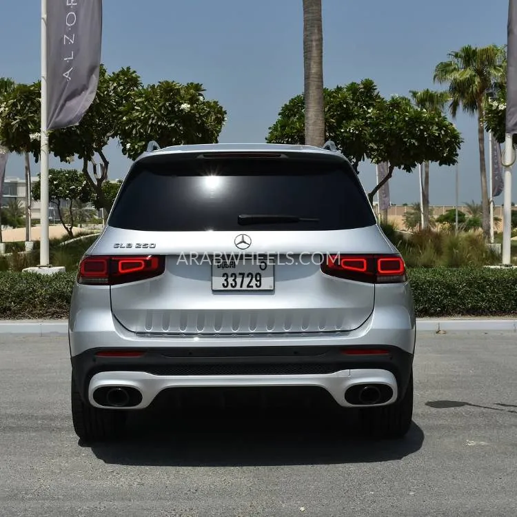 مرسيدس بنز GLB 2020 for Sale in عجمان Image-4