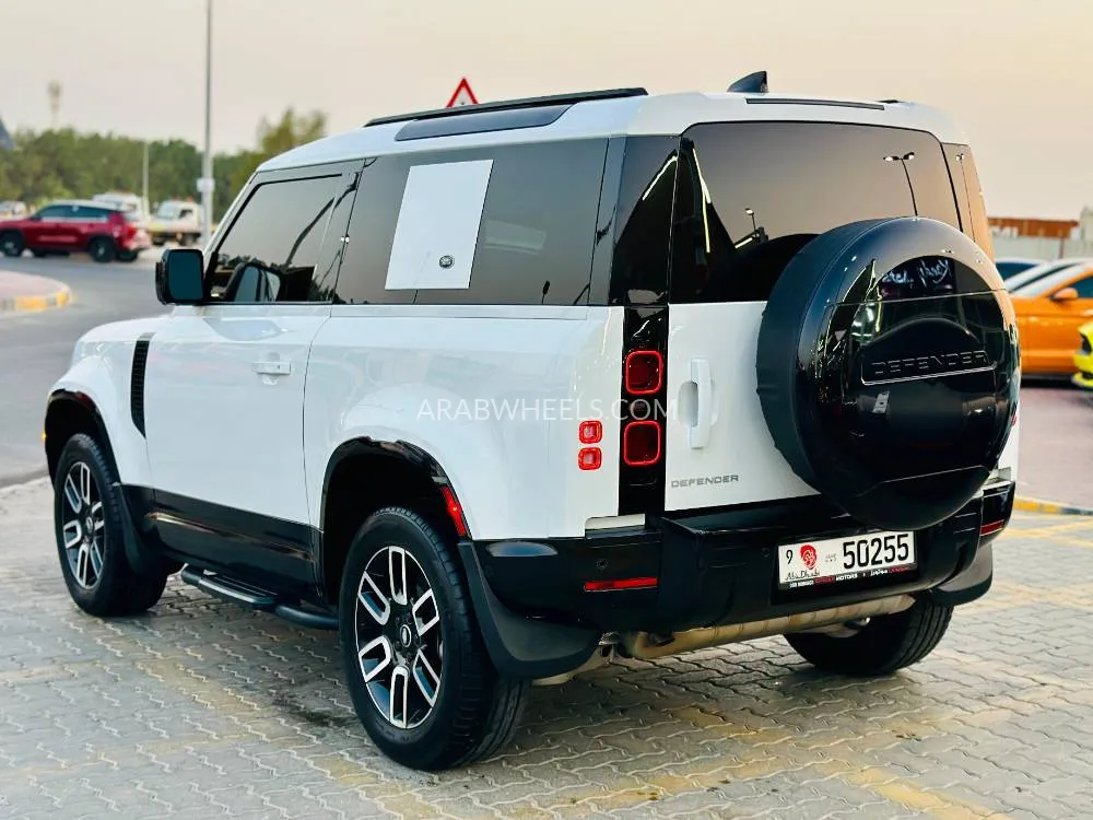 Land Rover Defender 2023 for Sale in Sharjah Image-7