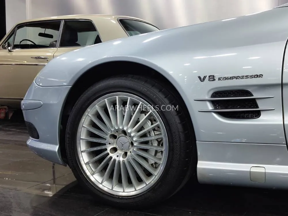 Mercedes Benz SL Class 2005 for Sale in Dubai Image-8