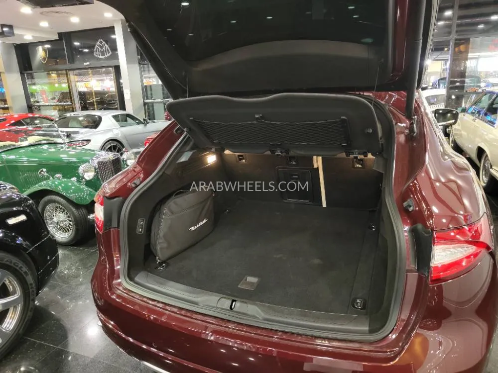 Maserati Levante 2017 for Sale in Dubai Image-15