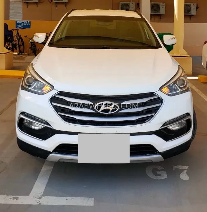 هيونداي سانتا في 2018 for Sale in الشارقة Image-5